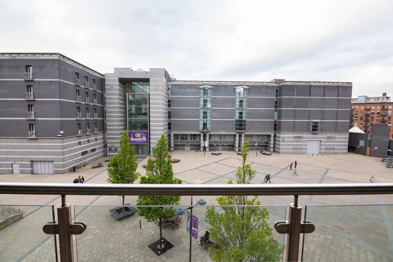 Cartier House At The Leeds Dock Apartment United Kingdom