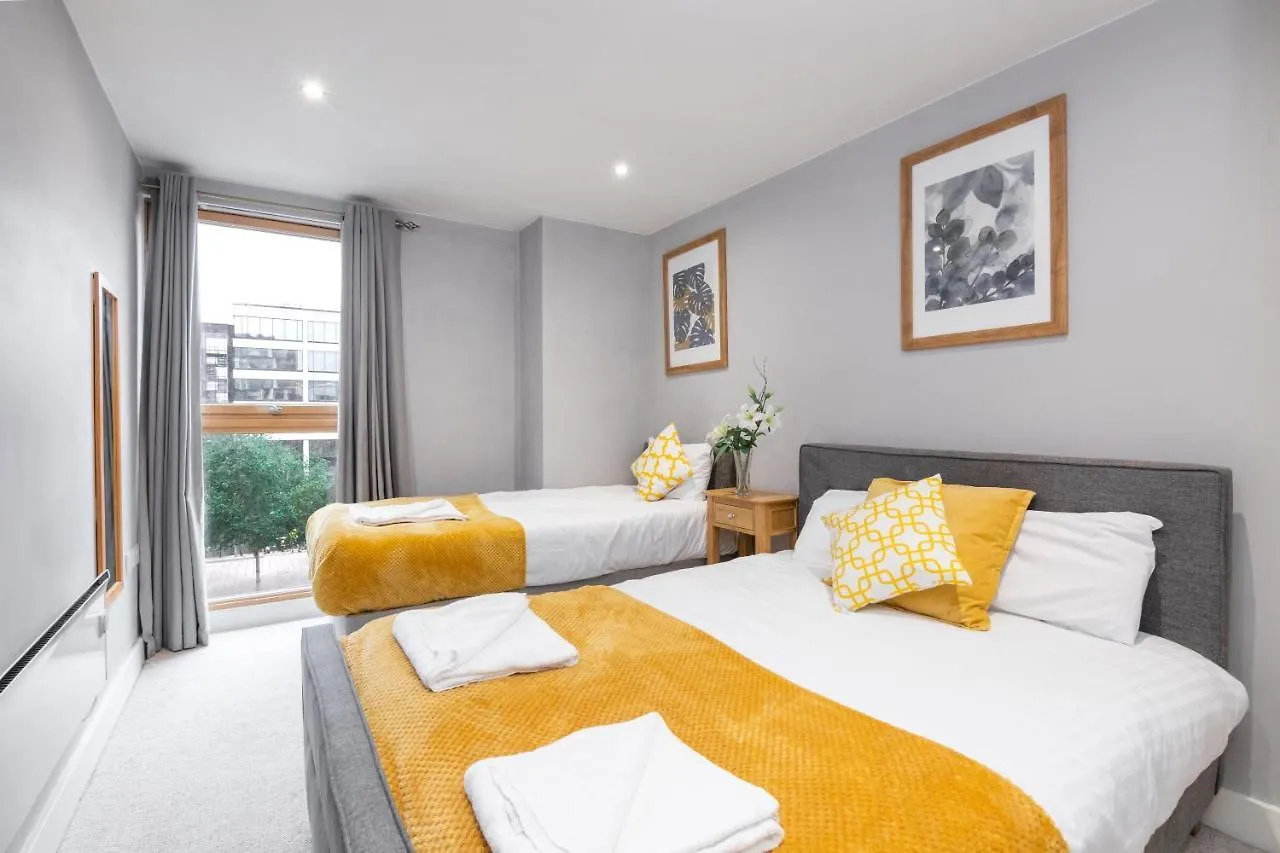 Cartier House At The Leeds Dock Apartment  Leeds (West Yorkshire)