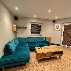 Front Apartment Edinburgh
